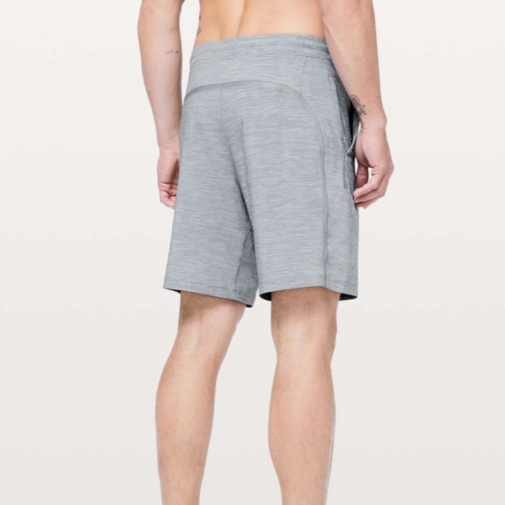 Lululemon Pace Breaker Short Linerless 9"